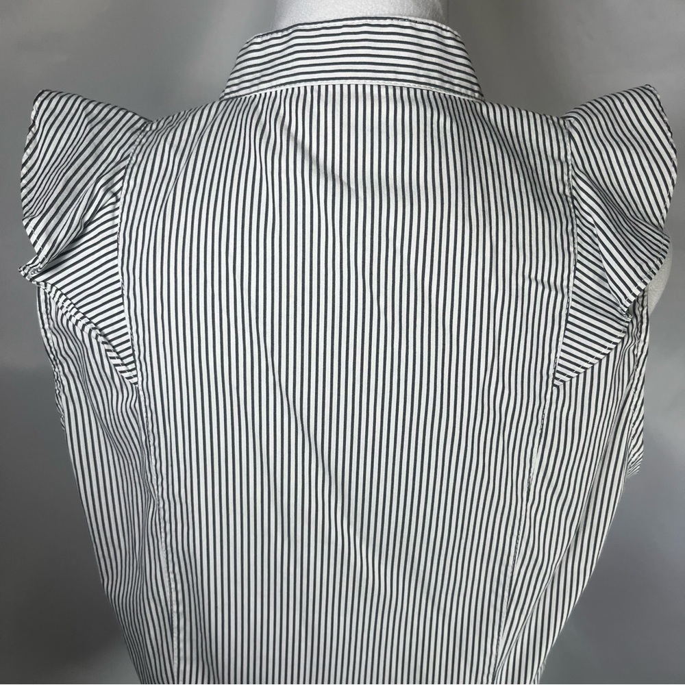 Express Striped Ruffle Sleeveless Top Gray & White Stripes Size Large - Picture 8 of 8